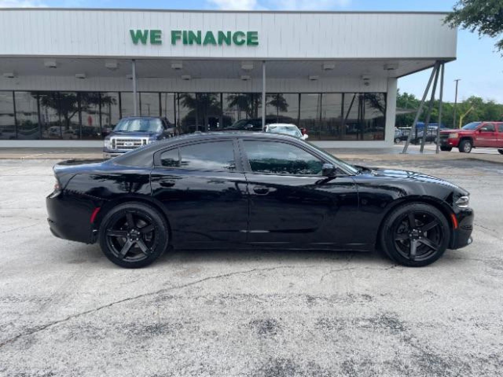 2020 Pitch Black Clear Co Dodge Charger SXT (2C3CDXBG3LH) with an 3.6L V6 DOHC 24V engine, 8-Speed Automatic transmission, located at 12182 Garland Rd, Dallas, TX, 75218, (214) 521-2040, 0.000000, 0.000000 - Photo #7