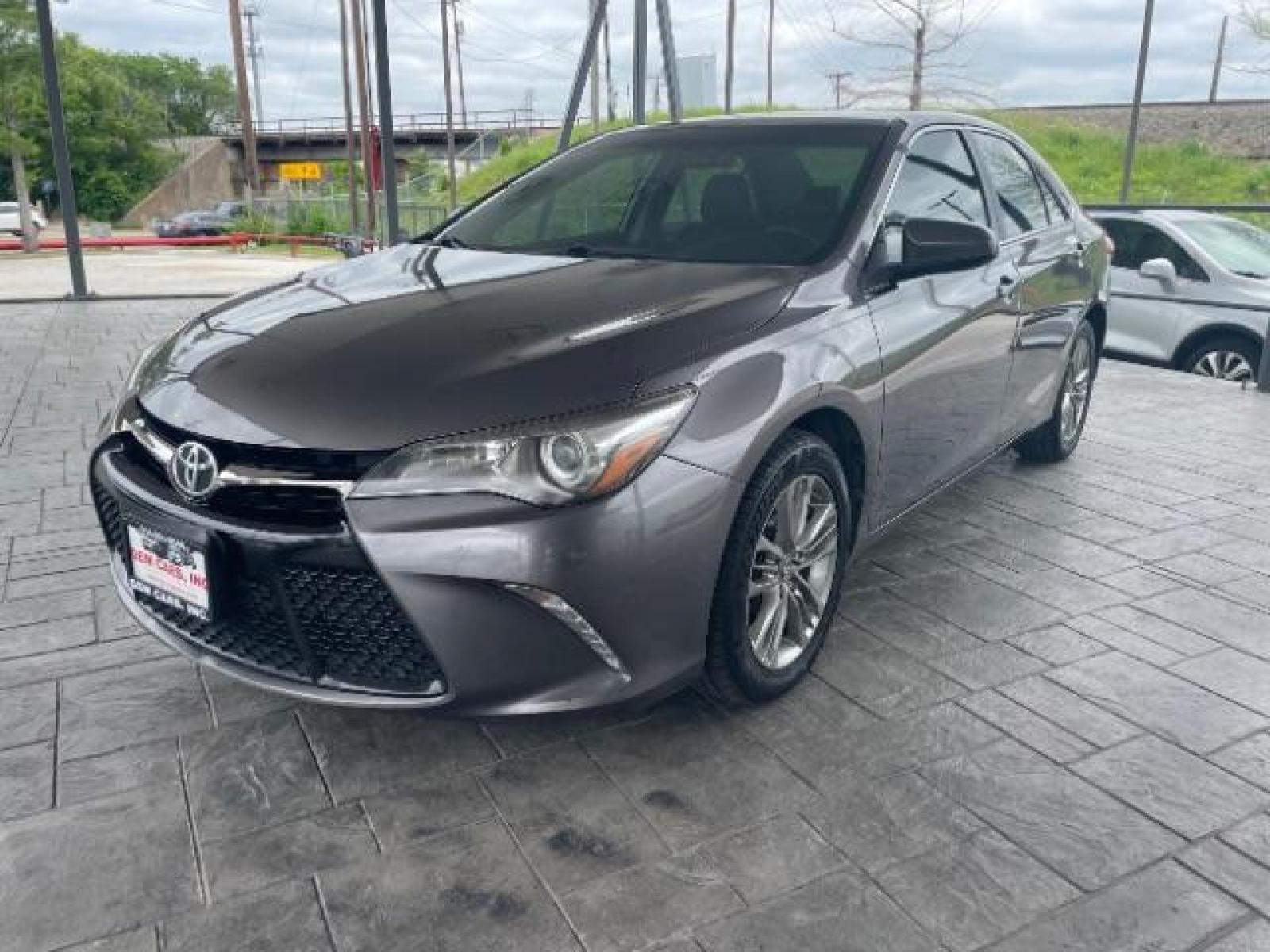 2017 Cosmic Gray Mica Toyota Camry SE (4T1BF1FK8HU) with an 2.5L L4 DOHC 16V engine, 6-Speed Automatic transmission, located at 12182 Garland Rd, Dallas, TX, 75218, (214) 521-2040, 0.000000, 0.000000 - Photo #2