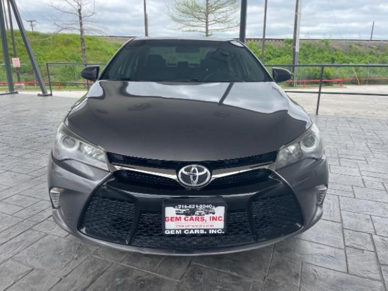 2017 Cosmic Gray Mica Toyota Camry SE (4T1BF1FK8HU) with an 2.5L L4 DOHC 16V engine, 6-Speed Automatic transmission, located at 12182 Garland Rd, Dallas, TX, 75218, (214) 521-2040, 0.000000, 0.000000 - Photo #3