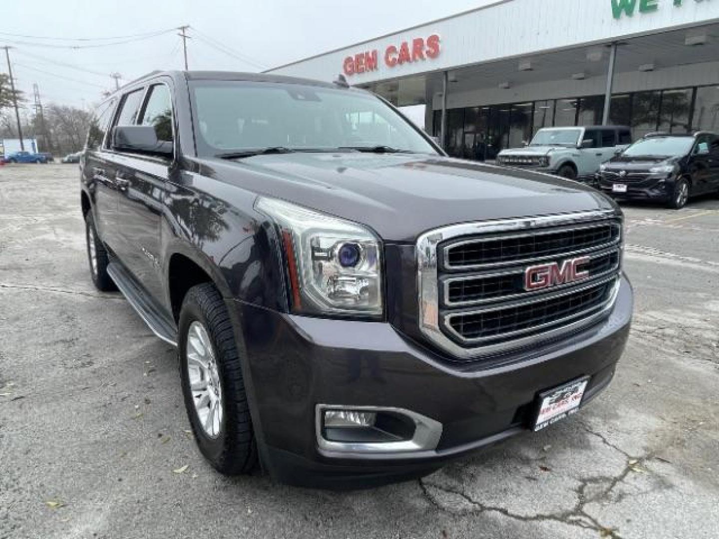 2015 Midnight Amethyst Met /Jet Black GMC Yukon XL SLT 1/2 Ton 4WD (1GKS2HKC2FR) with an 5.3L V8 OHV 16V engine, 6-Speed Automatic transmission, located at 12182 Garland Rd, Dallas, TX, 75218, (214) 521-2040, 0.000000, 0.000000 - Photo#3