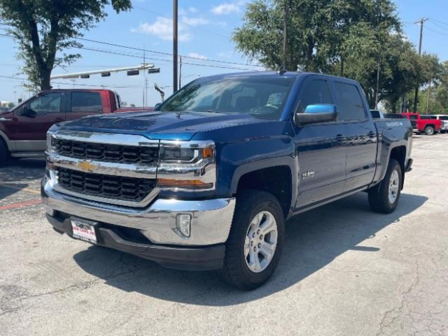 2016 Deep Ocean Blue Meta Chevrolet Silverado 1500 LT Crew Cab 2WD (3GCPCREC8GG) with an 5.3L V8 OHV 16V engine, 6-Speed Automatic transmission, located at 12182 Garland Rd, Dallas, TX, 75218, (214) 521-2040, 0.000000, 0.000000 - Photo#2