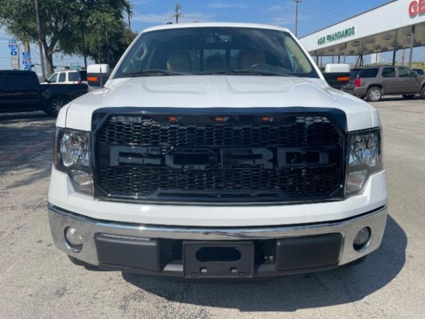 2012 Oxford White Ford F-150 Lariat SuperCrew 5.5 (1FTFW1CF4CF) with an 5.0L V8 engine, 6-Speed Automatic transmission, located at 12182 Garland Rd, Dallas, TX, 75218, (214) 521-2040, 0.000000, 0.000000 - Photo#1