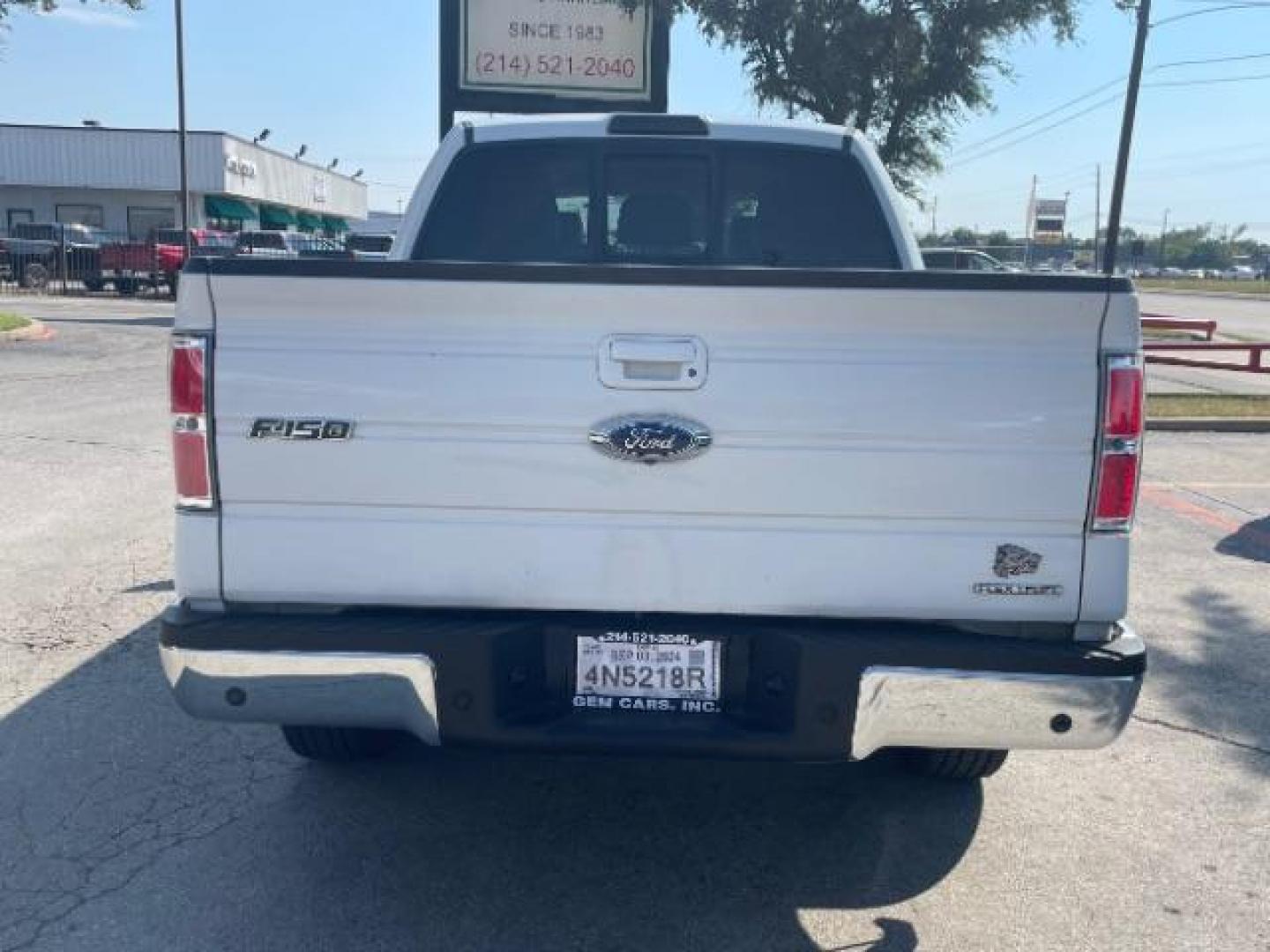 2012 Oxford White Ford F-150 Lariat SuperCrew 5.5 (1FTFW1CF4CF) with an 5.0L V8 engine, 6-Speed Automatic transmission, located at 12182 Garland Rd, Dallas, TX, 75218, (214) 521-2040, 0.000000, 0.000000 - Photo#7