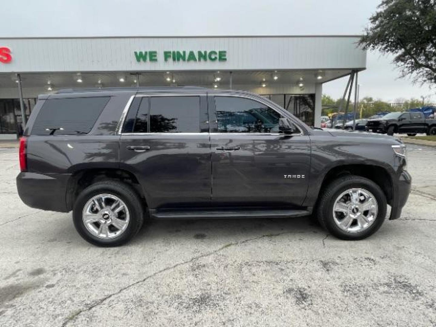 2016 Slate Gray Metallic Chevrolet Tahoe LT 2WD (1GNSCBKC0GR) with an 5.3L V8 OHV 16V engine, 6-Speed Automatic transmission, located at 12182 Garland Rd, Dallas, TX, 75218, (214) 521-2040, 0.000000, 0.000000 - Photo#7