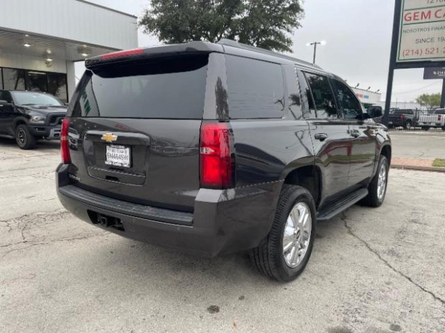 2016 Slate Gray Metallic Chevrolet Tahoe LT 2WD (1GNSCBKC0GR) with an 5.3L V8 OHV 16V engine, 6-Speed Automatic transmission, located at 12182 Garland Rd, Dallas, TX, 75218, (214) 521-2040, 0.000000, 0.000000 - Photo#8