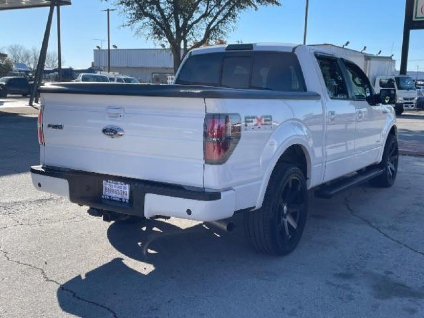 2011 Oxford White Ford F-150 FX2 SuperCrew 5.5-ft (1FTFW1CT7BK) with an 3.5L V6 TURBO engine, 6-Speed Automatic transmission, located at 12182 Garland Rd, Dallas, TX, 75218, (214) 521-2040, 0.000000, 0.000000 - Photo#8