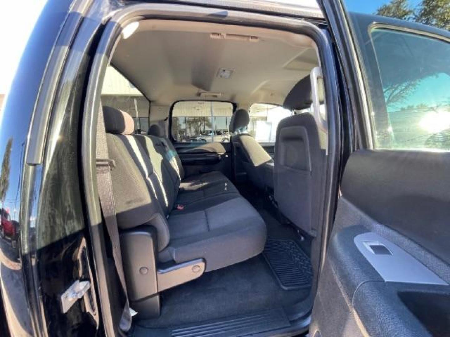 2013 Black Chevrolet Silverado 1500 LT Crew Cab 2WD (3GCPCSE0XDG) with an 5.3L V8 OHV 16V FFV engine, 6-Speed Automatic transmission, located at 12182 Garland Rd, Dallas, TX, 75218, (214) 521-2040, 0.000000, 0.000000 - Photo#11