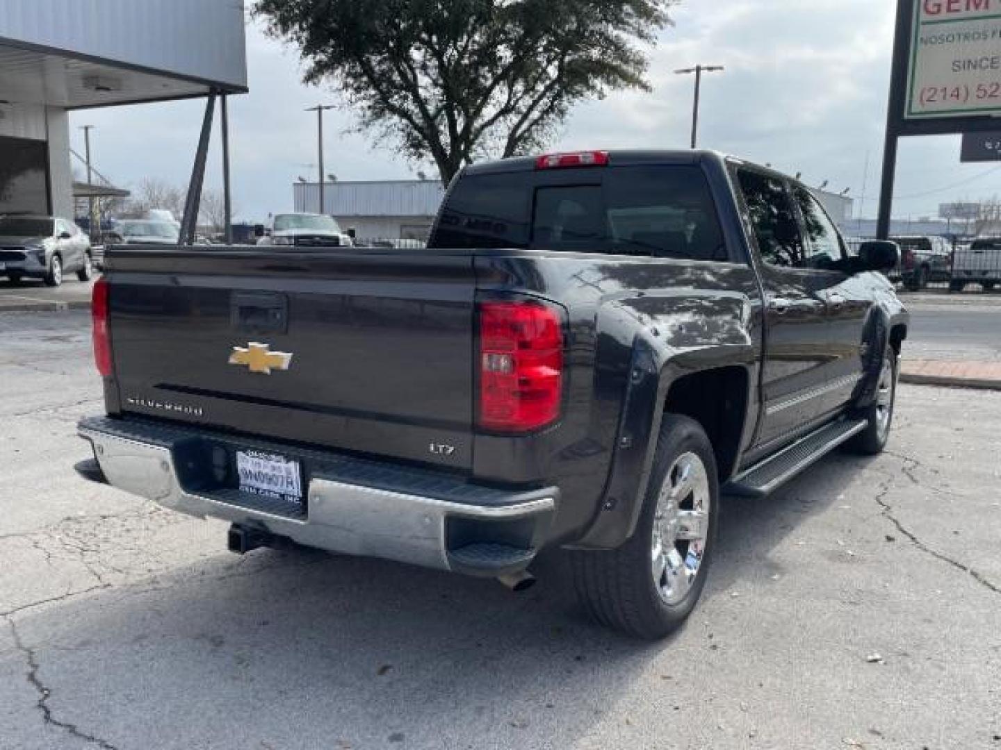 2014 Tungsten Metallic /Jet Black Chevrolet Silverado 1500 1LZ Crew Cab 2WD (3GCPCSEC1EG) with an 5.3L V8 OHV 16V engine, 6-Speed Automatic transmission, located at 12182 Garland Rd, Dallas, TX, 75218, (214) 521-2040, 0.000000, 0.000000 - Photo#4