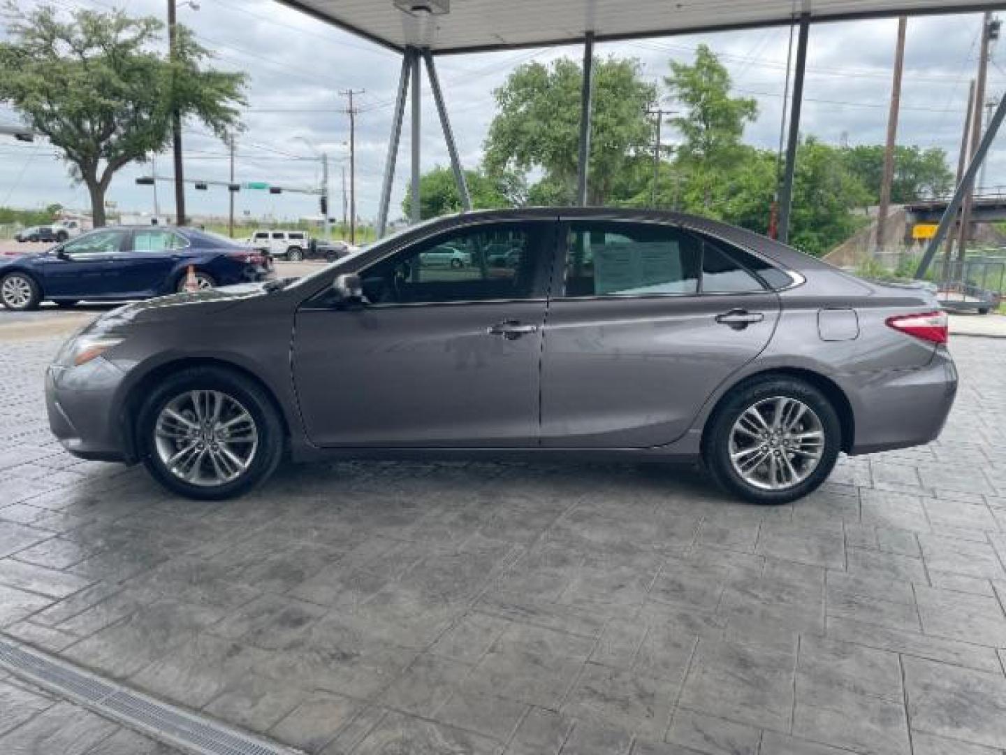 2017 Cosmic Gray Mica Toyota Camry SE (4T1BF1FK8HU) with an 2.5L L4 DOHC 16V engine, 6-Speed Automatic transmission, located at 12182 Garland Rd, Dallas, TX, 75218, (214) 521-2040, 0.000000, 0.000000 - Photo#1