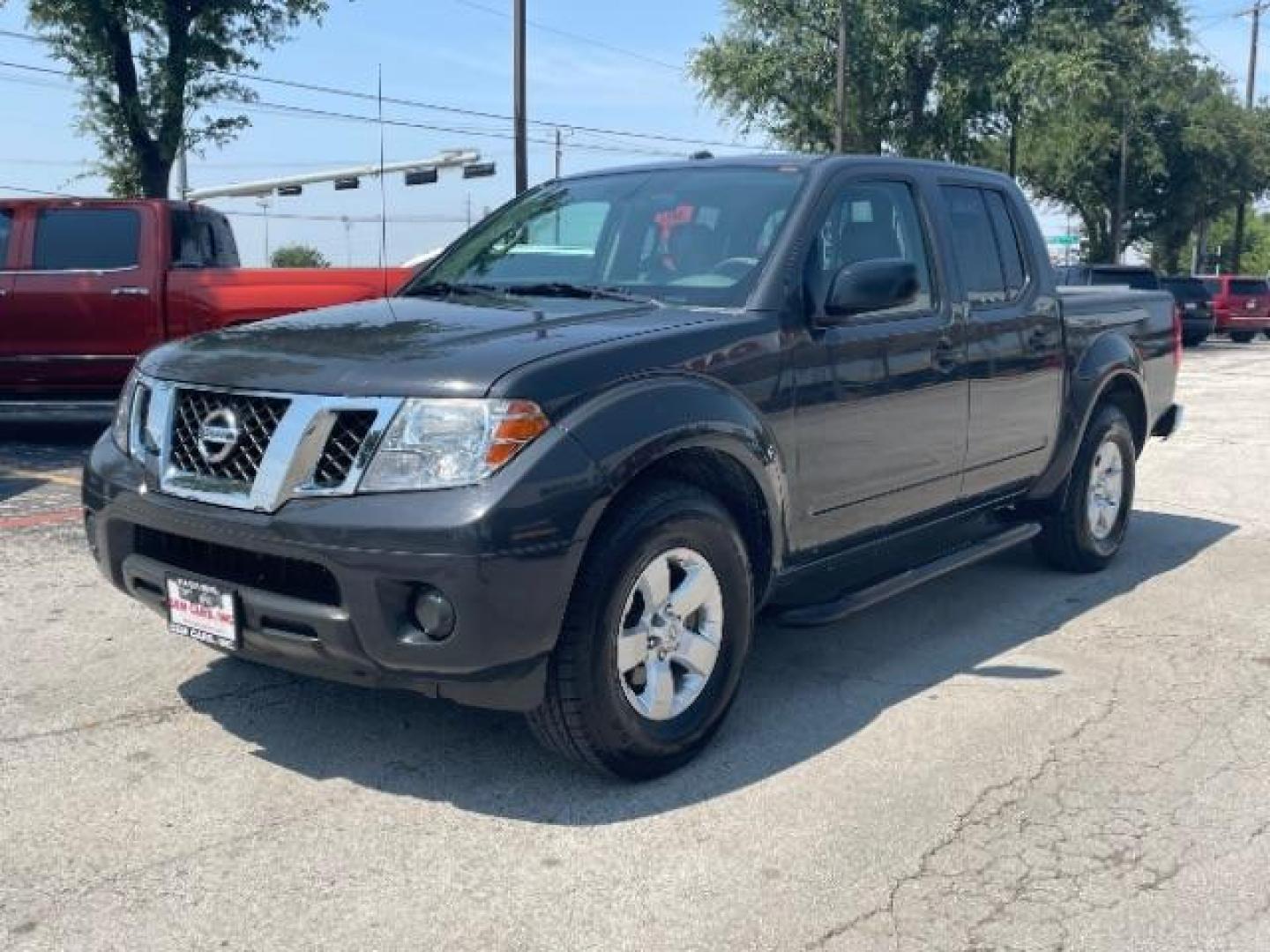 2013 Gray Nissan Frontier SV (1N6AD0ER0DN) , located at 12182 Garland Rd, Dallas, TX, 75218, (214) 521-2040, 0.000000, 0.000000 - Photo#2