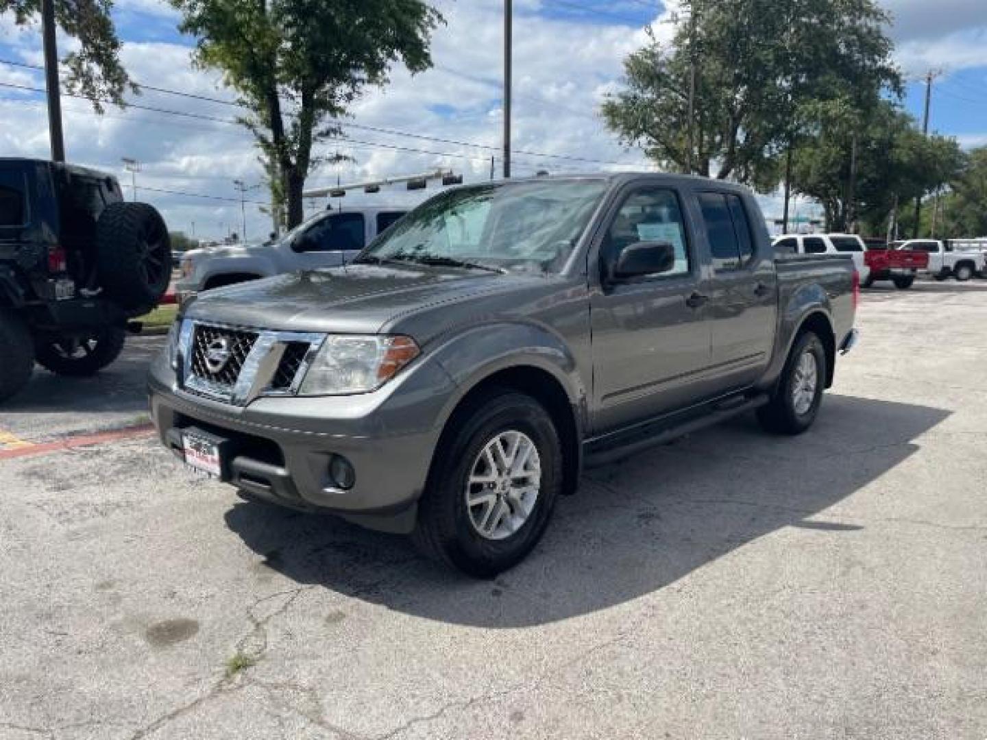 2016 Gray Nissan Frontier SV (1N6AD0ER2GN) , located at 12182 Garland Rd, Dallas, TX, 75218, (214) 521-2040, 0.000000, 0.000000 - Photo#4