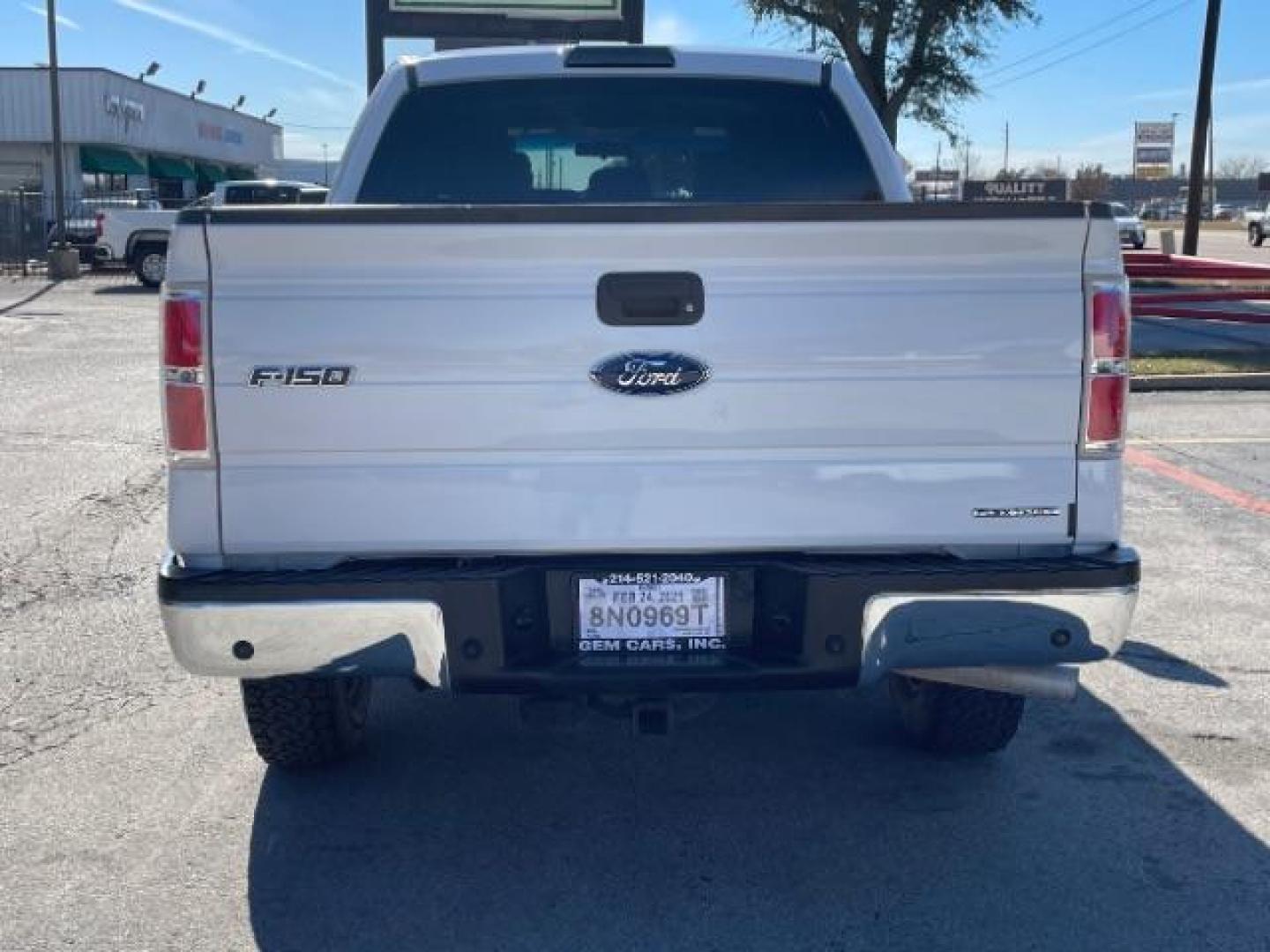 2014 Oxford White Ford F-150 XLT SuperCrew 5.5-ft (1FTFW1EF6EK) with an 5.0L V8 engine, 6-Speed Automatic transmission, located at 12182 Garland Rd, Dallas, TX, 75218, (214) 521-2040, 0.000000, 0.000000 - Photo#7