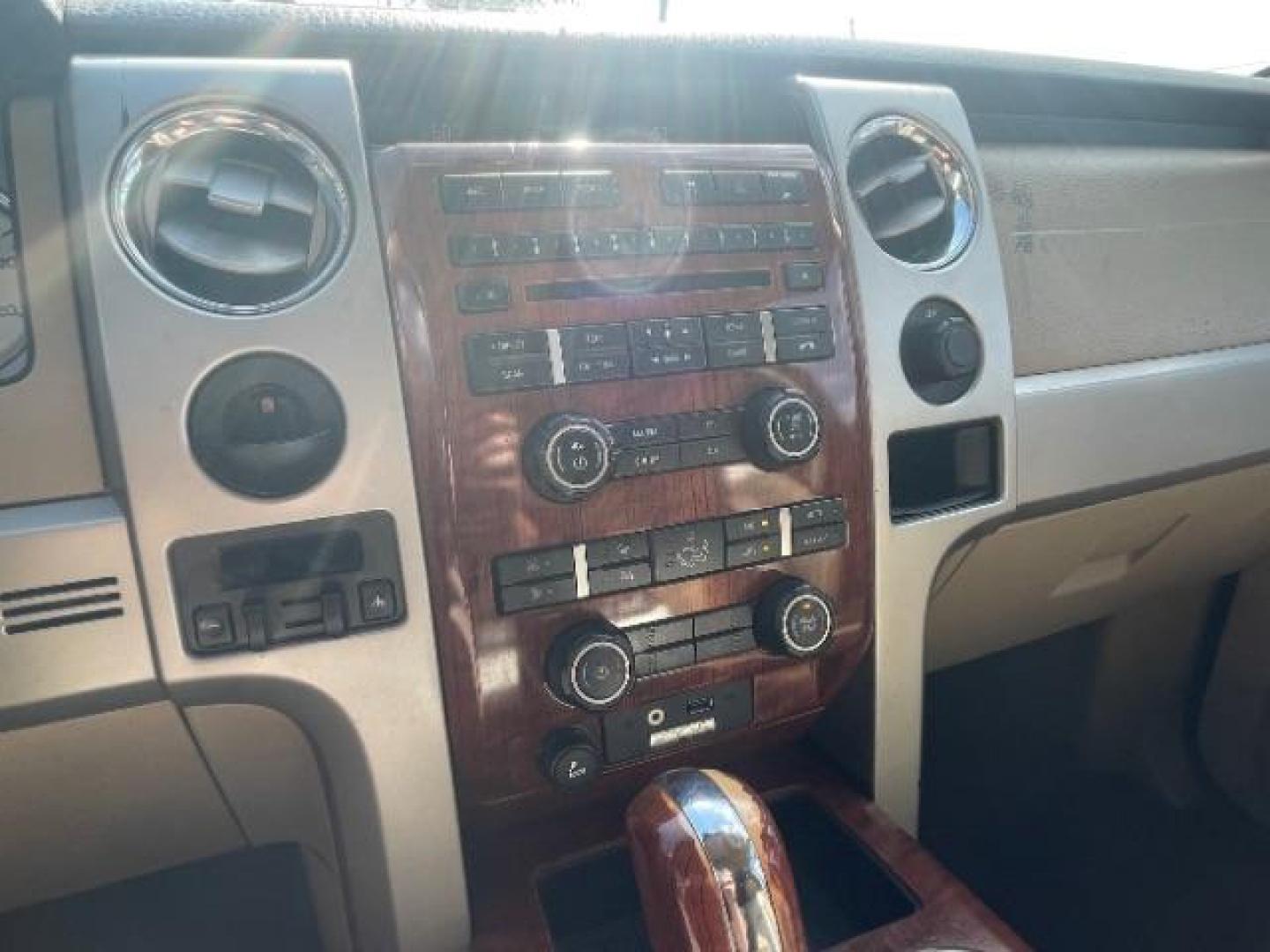 2009 Royal Red Metallic Ford F-150 Lariat SuperCrew 5.5-ft. Bed 2WD (1FTPW12V09F) with an 5.4L V8 SOHC 24V FFV engine, located at 12182 Garland Rd, Dallas, TX, 75218, (214) 521-2040, 0.000000, 0.000000 - Photo#17