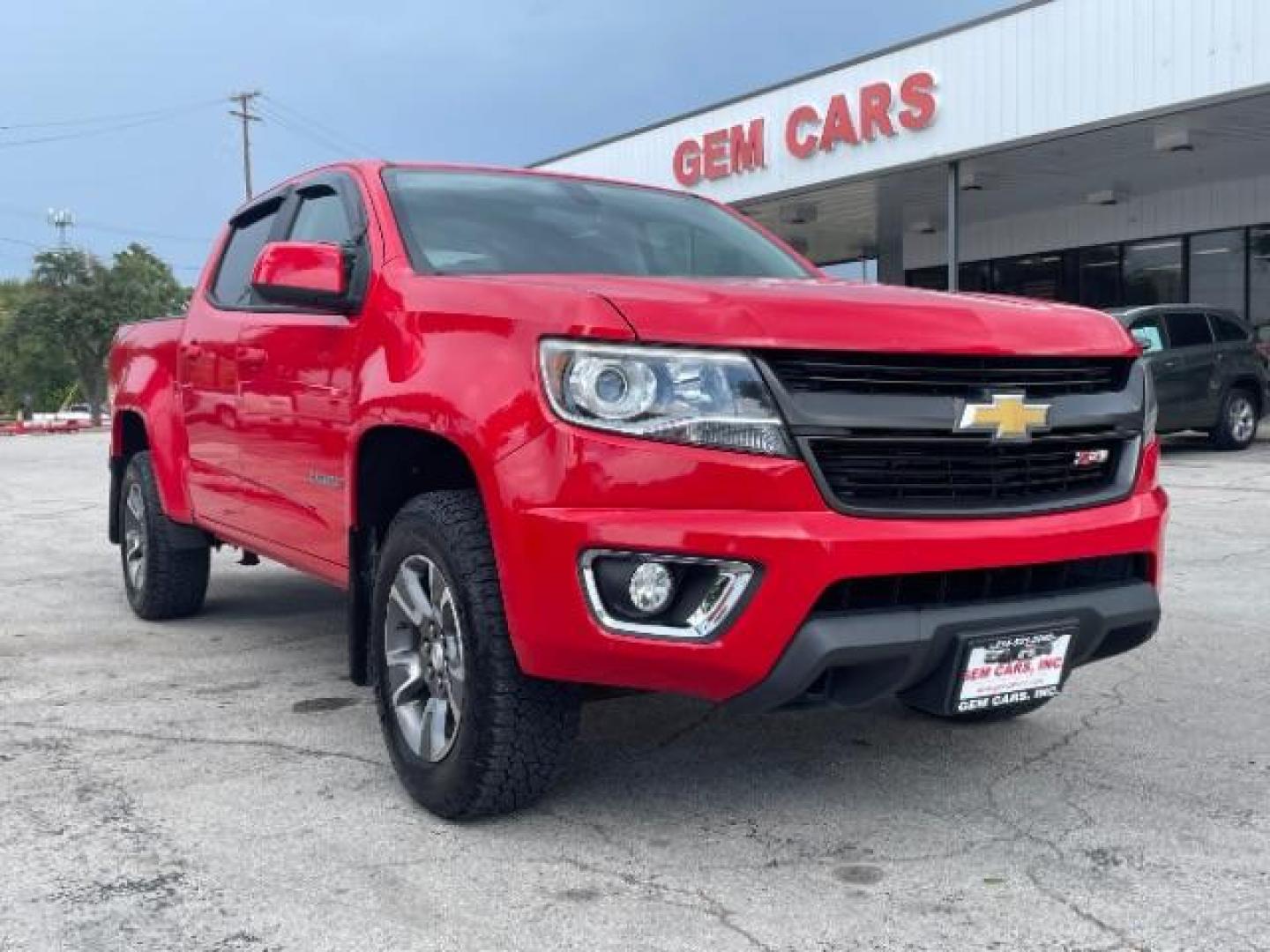 2015 Red Rock Metallic Chevrolet Colorado Z71 Crew Cab 4WD Short Box (1GCGTCE34F1) with an 3.6L V6 DOHC 24V GAS engine, 6-Speed Automatic transmission, located at 12182 Garland Rd, Dallas, TX, 75218, (214) 521-2040, 0.000000, 0.000000 - Photo#0