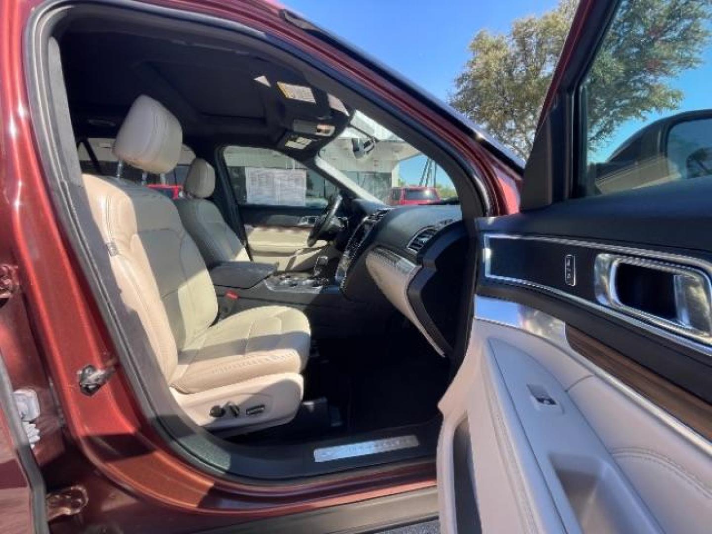 2018 Cinnamon Glaze Metallic Ford Explorer Limited FWD (1FM5K7F80JG) with an 3.5L V6 DOHC 24V engine, 6-Speed Automatic transmission, located at 12182 Garland Rd, Dallas, TX, 75218, (214) 521-2040, 0.000000, 0.000000 - Photo#6