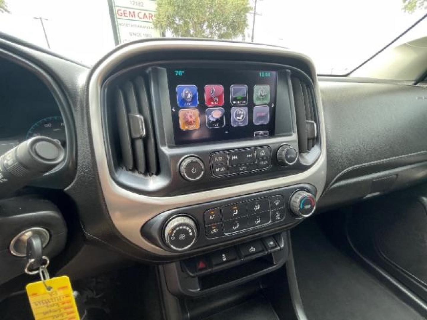 2017 GRAY GMC Canyon SLE Crew Cab 2WD (1GTG5CEN8H1) with an 3.6L V6 DOHC 24V engine, 6-Speed Automatic transmission, located at 12182 Garland Rd, Dallas, TX, 75218, (214) 521-2040, 0.000000, 0.000000 - Photo#19