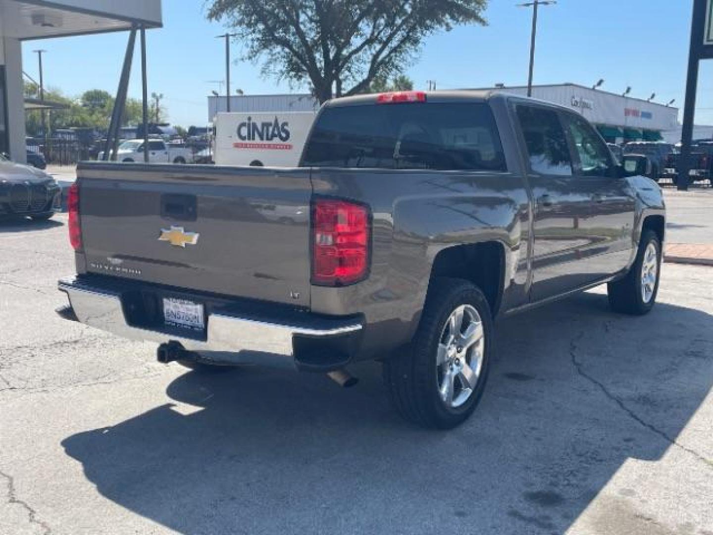 2014 Brownstone Metallic Chevrolet Silverado 1500 1LT Crew Cab 2WD (3GCPCREC0EG) with an 5.3L V8 OHV 16V engine, 6-Speed Automatic transmission, located at 12182 Garland Rd, Dallas, TX, 75218, (214) 521-2040, 0.000000, 0.000000 - Photo#4