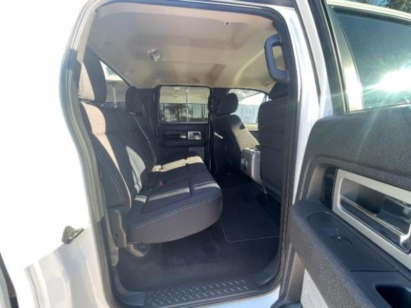 2010 White Ford F-150 XLT SuperCrew 5.5-ft. Bed 2WD (1FTEW1C83AK) with an 4.6L V8 SOHC 24V engine, located at 12182 Garland Rd, Dallas, TX, 75218, (214) 521-2040, 0.000000, 0.000000 - Photo#7