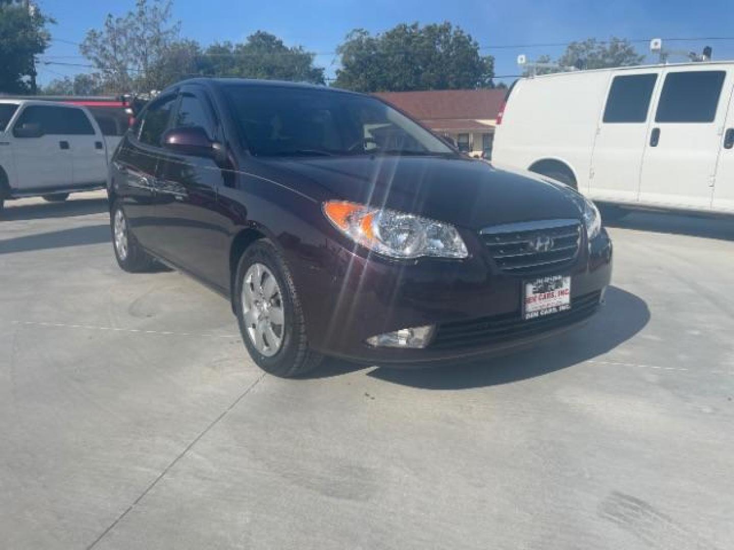 2008 Carbon Gray Hyundai Elantra SE (KMHDU46D08U) with an 2.0L L4 DOHC 16V engine, located at 12182 Garland Rd, Dallas, TX, 75218, (214) 521-2040, 0.000000, 0.000000 - Photo#4