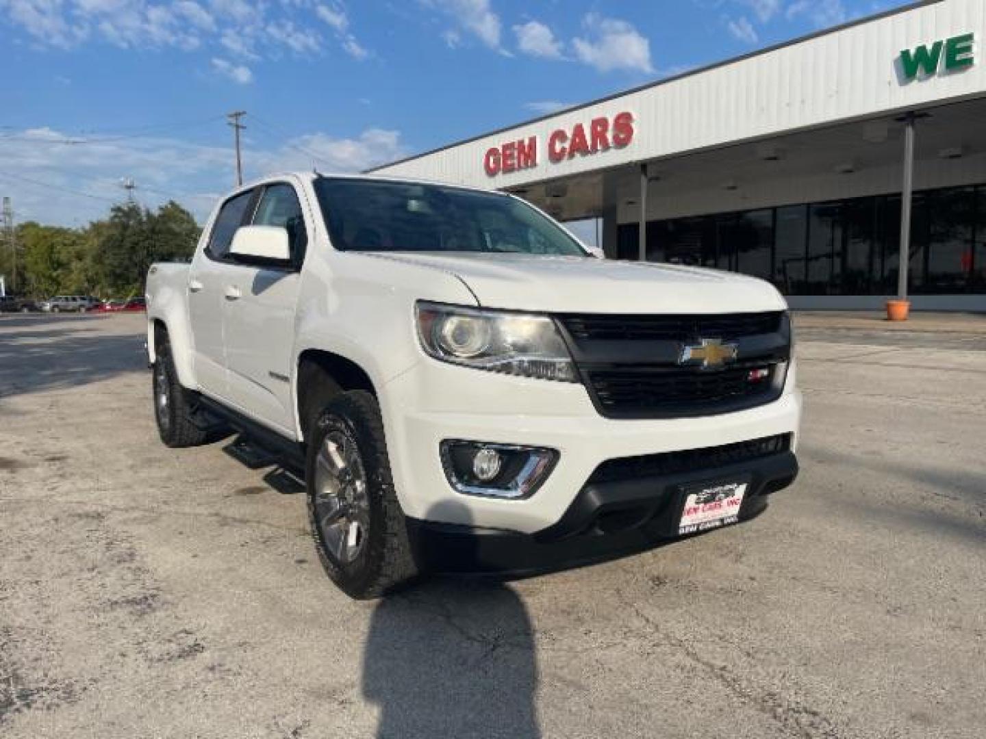 2017 Summit White Chevrolet Colorado Z71 Crew Cab 2WD Short Box (1GCGSDEN6H1) with an 3.6L V6 DOHC 24V GAS engine, 6-Speed Automatic transmission, located at 12182 Garland Rd, Dallas, TX, 75218, (214) 521-2040, 0.000000, 0.000000 - Photo#0