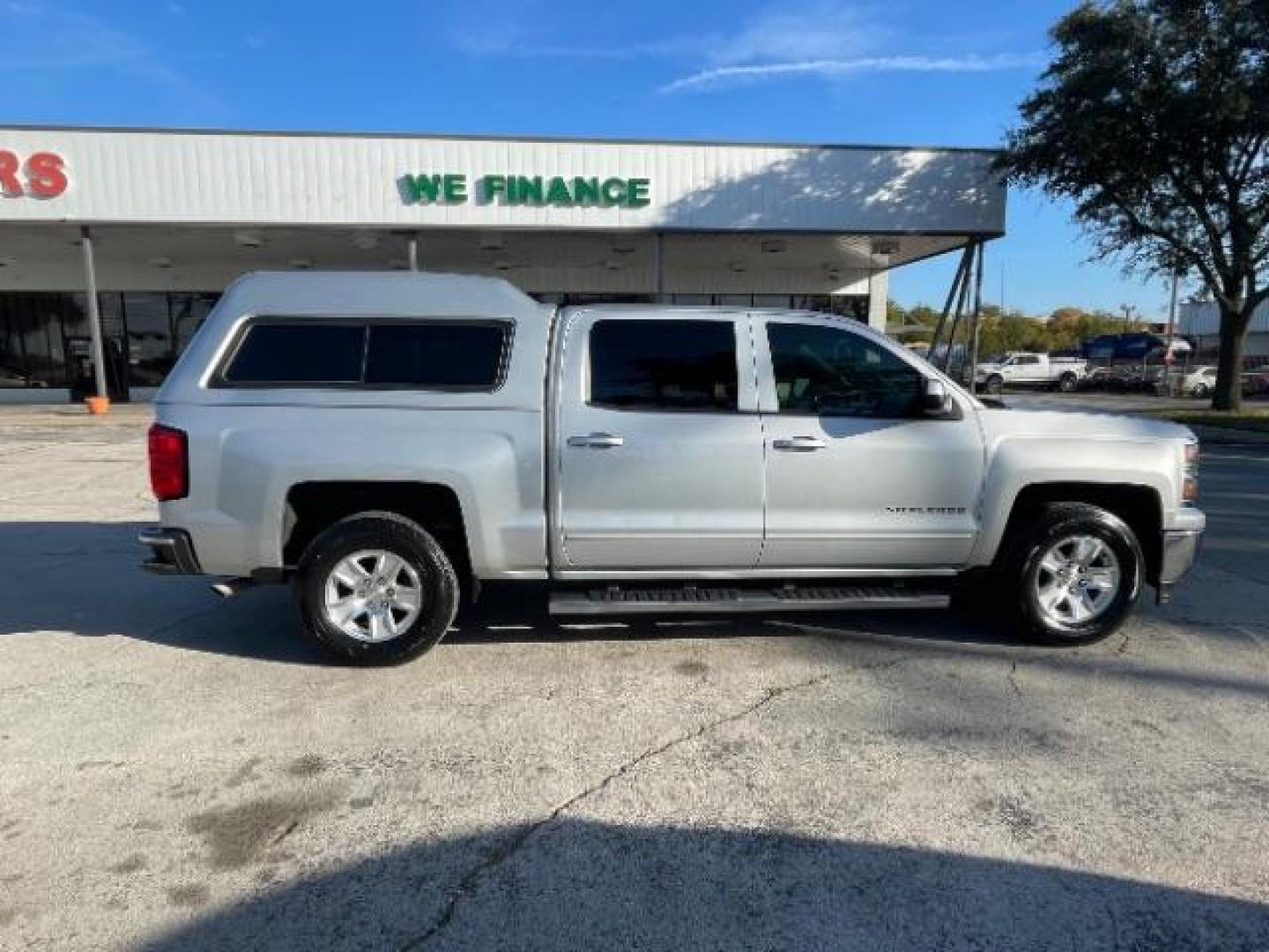 2015 Silver Ice Metallic Chevrolet Silverado 1500 LT Crew Cab 2WD (3GCPCREC1FG) with an 5.3L V8 OHV 16V engine, 6-Speed Automatic transmission, located at 12182 Garland Rd, Dallas, TX, 75218, (214) 521-2040, 0.000000, 0.000000 - Photo#9