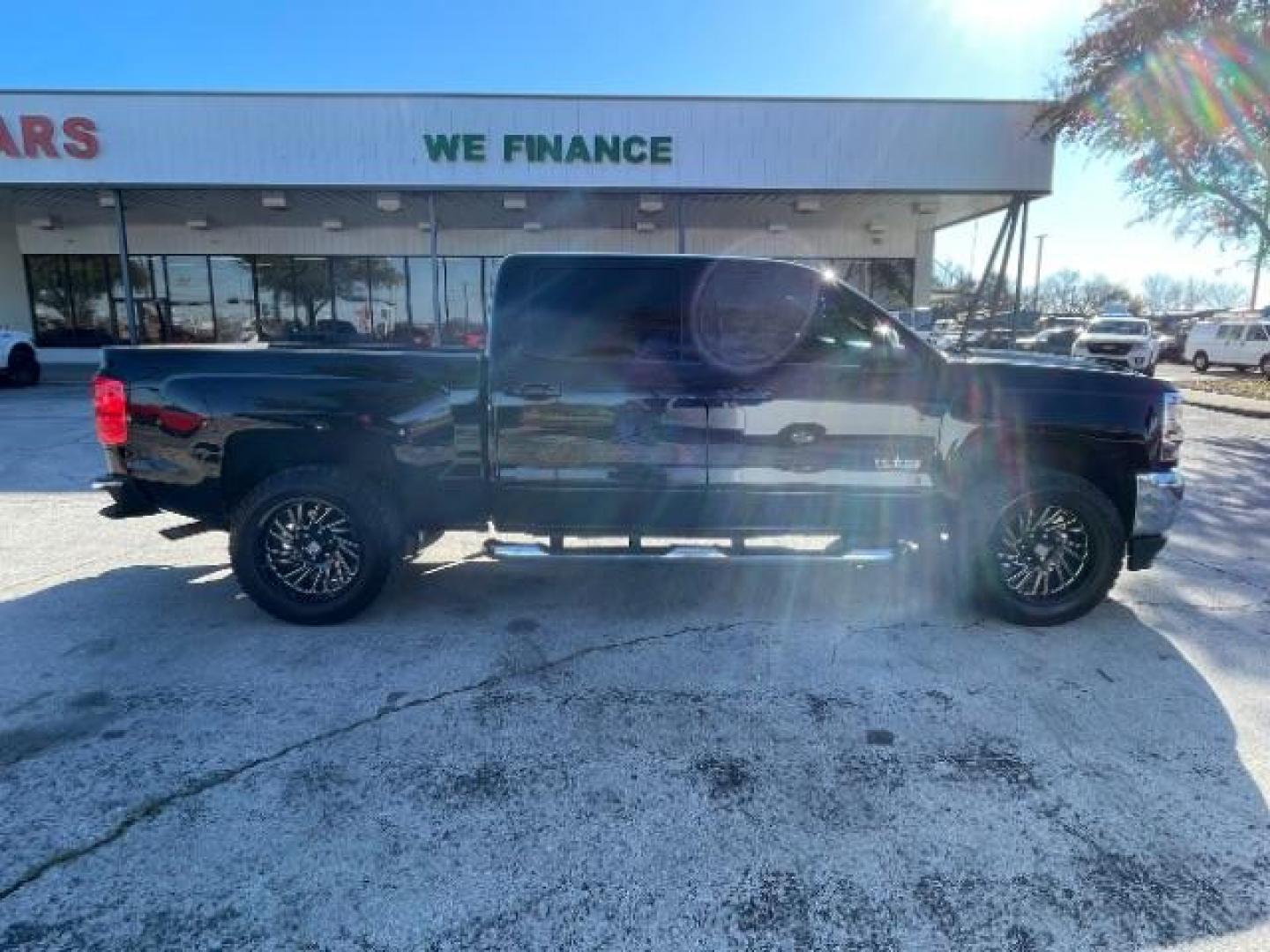 2018 Black /Dark Ash Seats w/Jet Chevrolet Silverado 1500 LT Crew Cab 2WD (3GCPCREC3JG) with an 5.3L V8 OHV 16V engine, 6-Speed Automatic transmission, located at 12182 Garland Rd, Dallas, TX, 75218, (214) 521-2040, 0.000000, 0.000000 - Photo#9