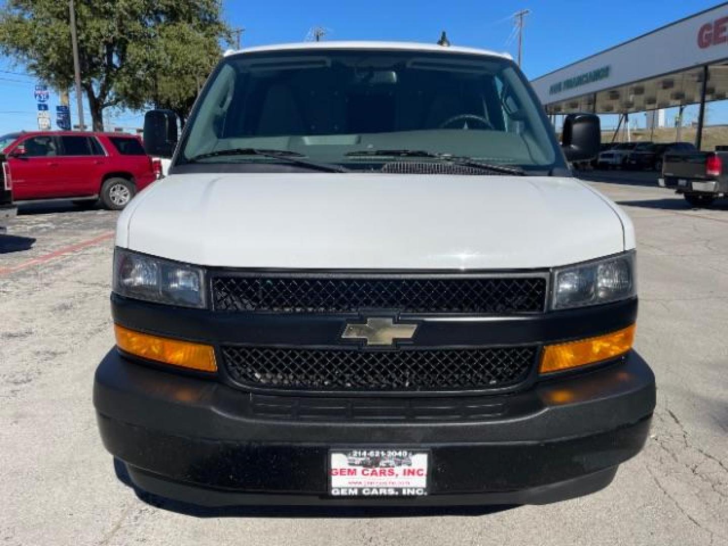 2018 Summit White Chevrolet Express 2500 Cargo (1GCWGAFG4J1) with an 6.0L V8 OHV 16V FFV engine, 6-Speed Automatic transmission, located at 12182 Garland Rd, Dallas, TX, 75218, (214) 521-2040, 0.000000, 0.000000 - Photo#3