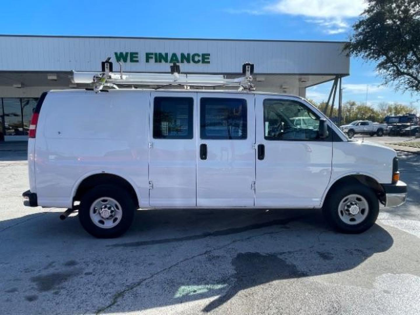 2014 White /Neutral Chevrolet Express 2500 Cargo (1GCWGFCA4E1) with an 4.8L V8 OHV 16V engine, 6-Speed Automatic transmission, located at 12182 Garland Rd, Dallas, TX, 75218, (214) 521-2040, 0.000000, 0.000000 - Photo#9