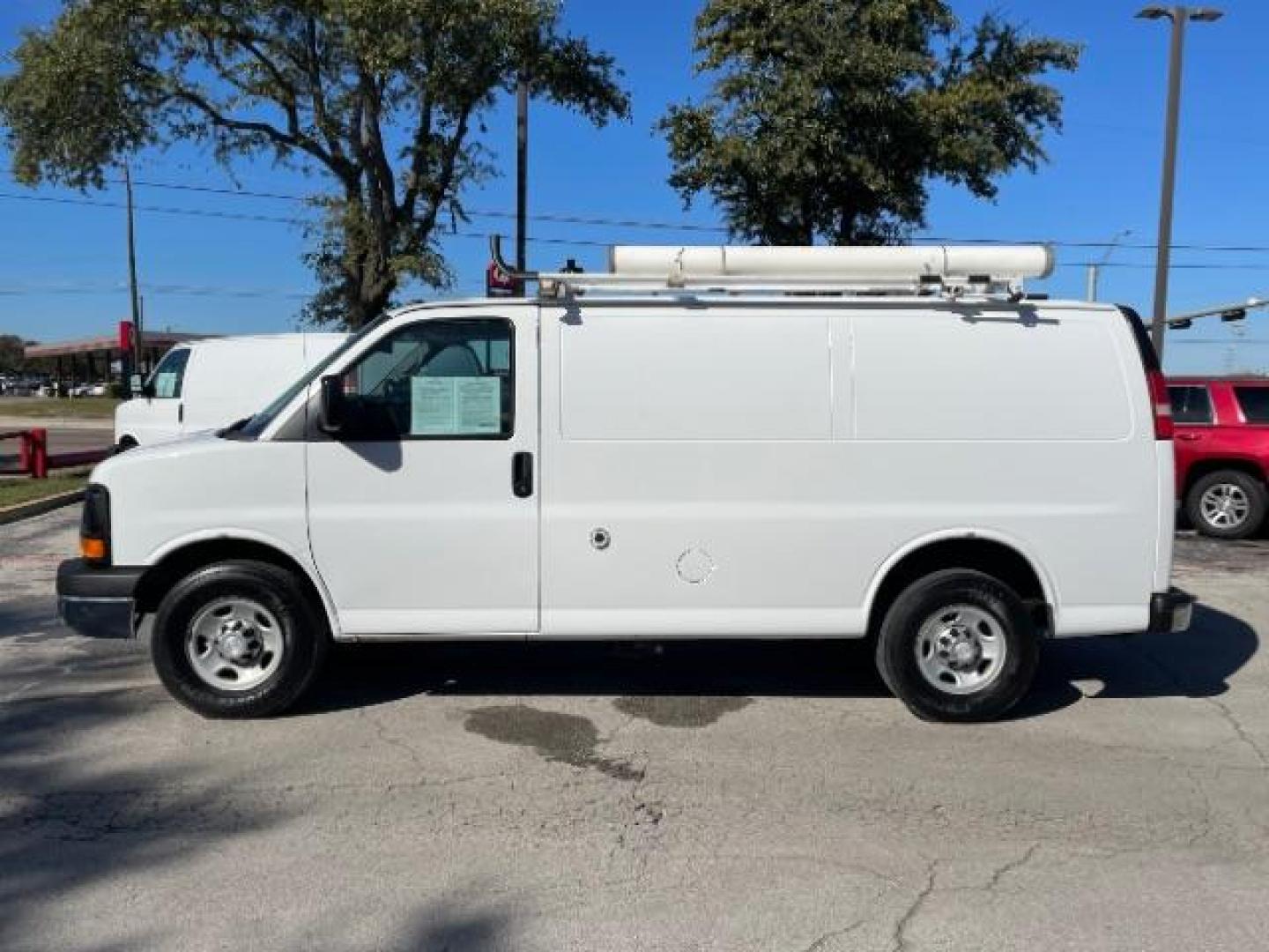 2014 White /Neutral Chevrolet Express 2500 Cargo (1GCWGFCA4E1) with an 4.8L V8 OHV 16V engine, 6-Speed Automatic transmission, located at 12182 Garland Rd, Dallas, TX, 75218, (214) 521-2040, 0.000000, 0.000000 - Photo#1