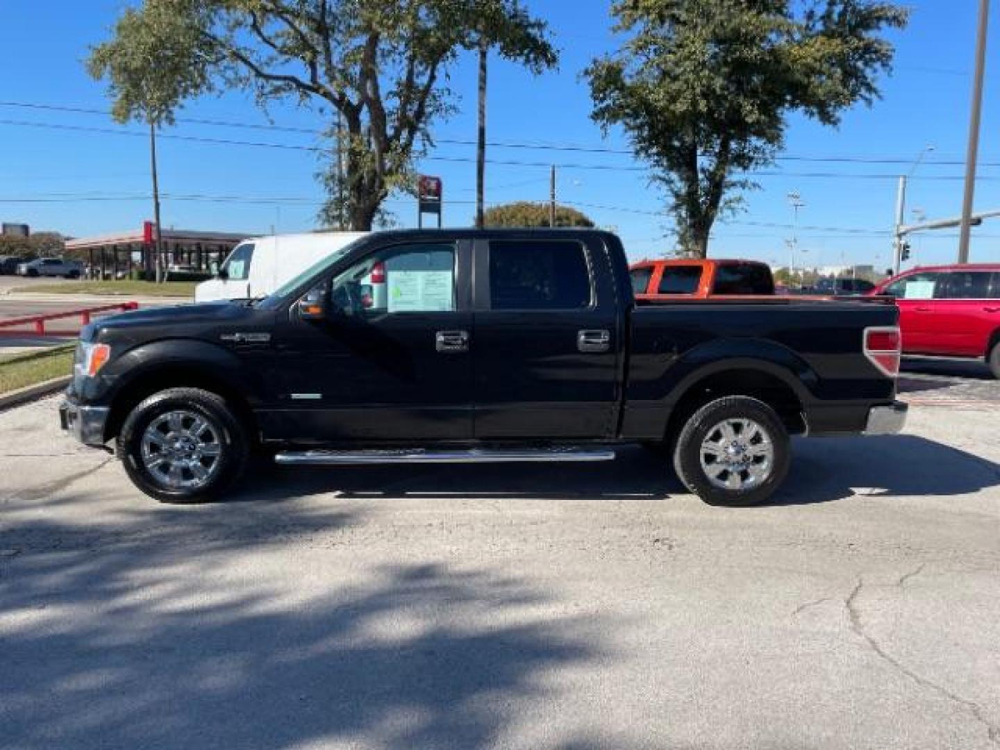 2012 Tuxedo Black Metallic Ford F-150 XLT SuperCrew 5.5-ft. Bed 2WD (1FTFW1CTXCF) with an 3.5L V6 TURBO engine, 6-Speed Automatic transmission, located at 12182 Garland Rd, Dallas, TX, 75218, (214) 521-2040, 0.000000, 0.000000 - Photo#3