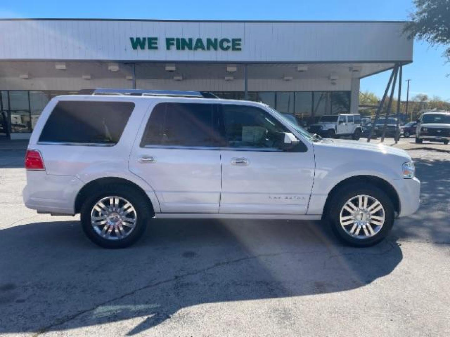 2011 White Platinum Metallic Tri Coat /Stone Leather Interior Lincoln Navigator 2WD (5LMJJ2H55BE) with an 5.4L V8 SOHC 24V engine, 6-Speed Automatic transmission, located at 12182 Garland Rd, Dallas, TX, 75218, (214) 521-2040, 0.000000, 0.000000 - Photo#9