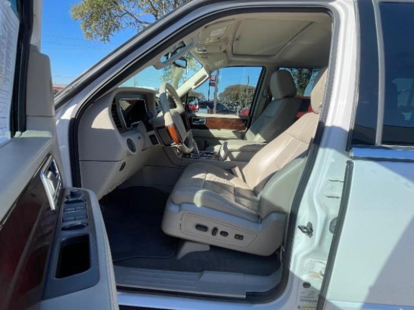 2011 White Platinum Metallic Tri Coat /Stone Leather Interior Lincoln Navigator 2WD (5LMJJ2H55BE) with an 5.4L V8 SOHC 24V engine, 6-Speed Automatic transmission, located at 12182 Garland Rd, Dallas, TX, 75218, (214) 521-2040, 0.000000, 0.000000 - Photo#15