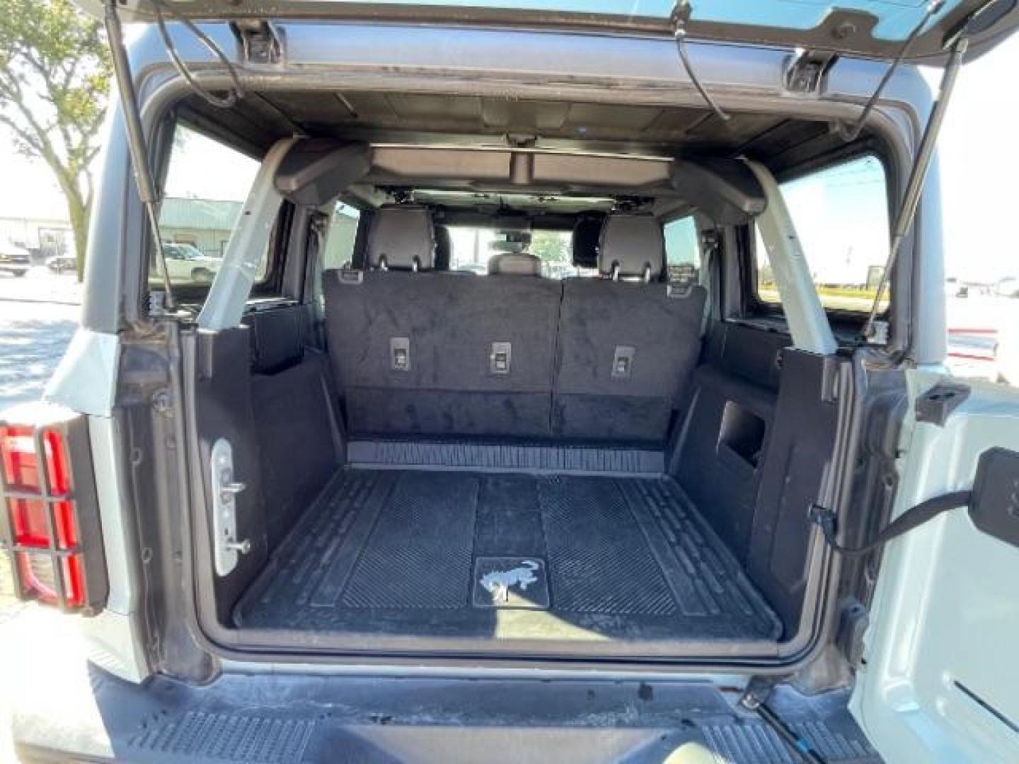 2022 Carbonized Gray Metallic Ford Bronco Black Diamond 4-Door w/Advanced (1FMEE5DP2NL) with an 2.7L V6 DOHC 24V engine, 7-Speed Manual transmission, located at 12182 Garland Rd, Dallas, TX, 75218, (214) 521-2040, 0.000000, 0.000000 - Photo#20