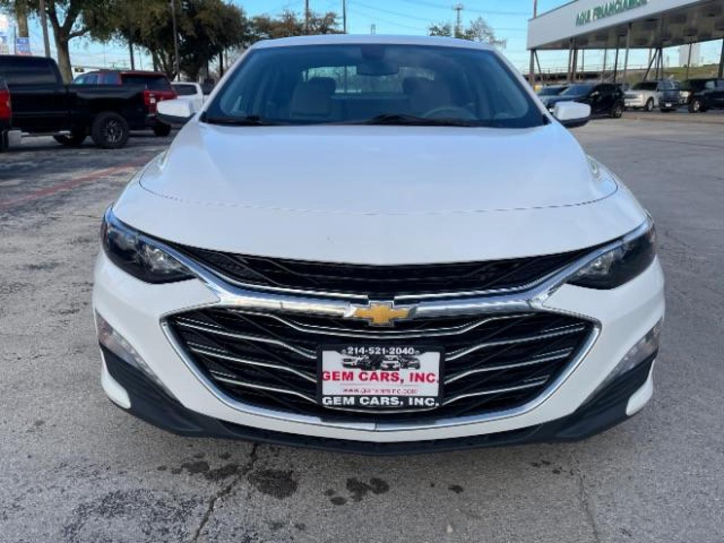 2022 Summit White Chevrolet Malibu LT (1G1ZD5ST3NF) with an 1.5L L4 DOHC 16V engine, 6-Speed Automatic transmission, located at 12182 Garland Rd, Dallas, TX, 75218, (214) 521-2040, 0.000000, 0.000000 - Photo#3