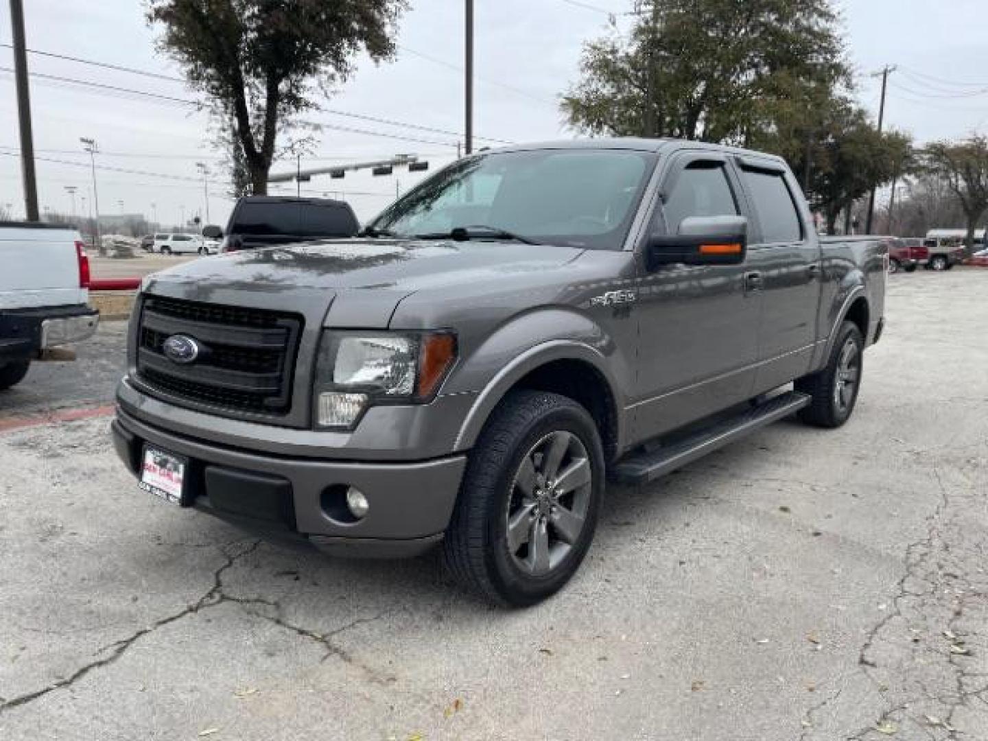 2013 Gray Ford F-150 FX2 SuperCrew 5.5-ft. Bed 2WD (1FTFW1CF2DF) with an 5.0L V8 engine, 6-Speed Automatic transmission, located at 12182 Garland Rd, Dallas, TX, 75218, (214) 521-2040, 0.000000, 0.000000 - Photo#4